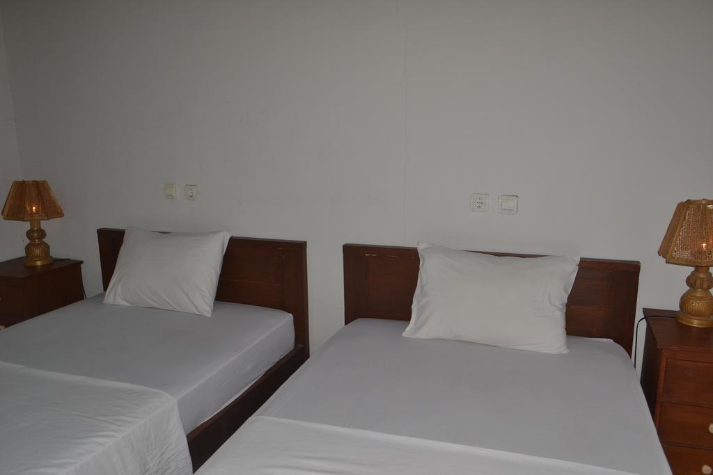 Kiayazo Hotel Gili Trawangan Exterior photo