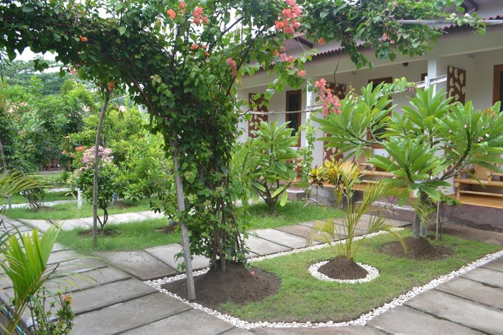 Kiayazo Hotel Gili Trawangan Exterior photo