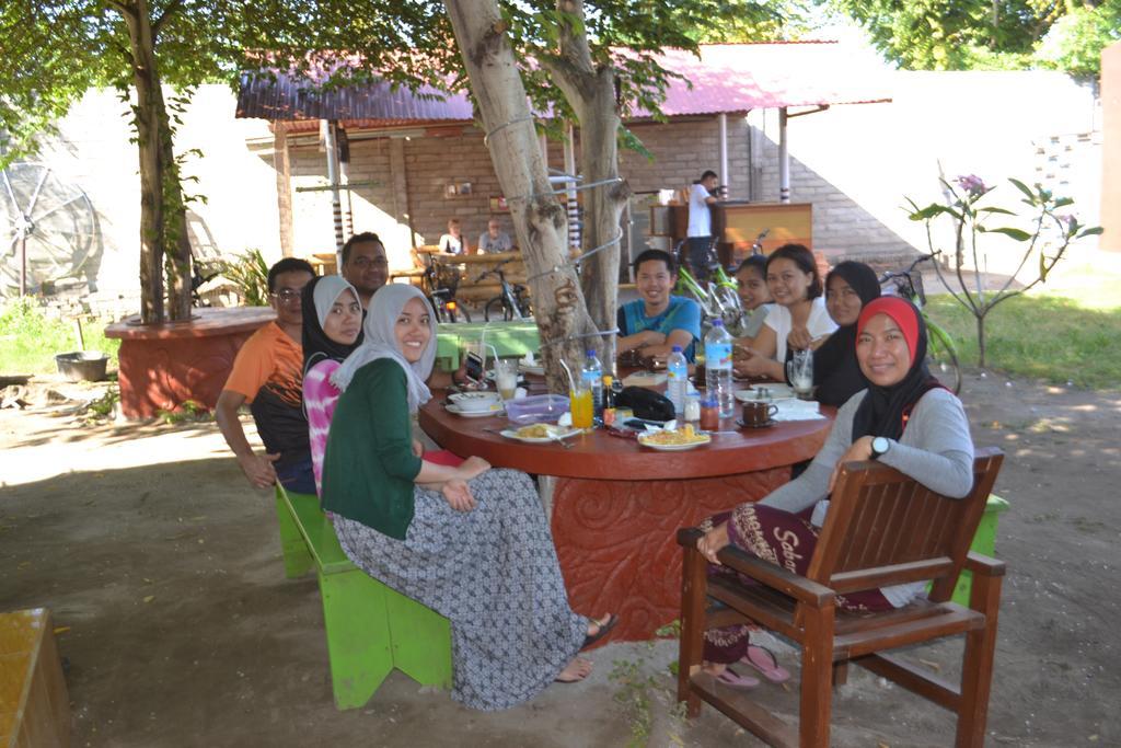 Kiayazo Hotel Gili Trawangan Exterior photo