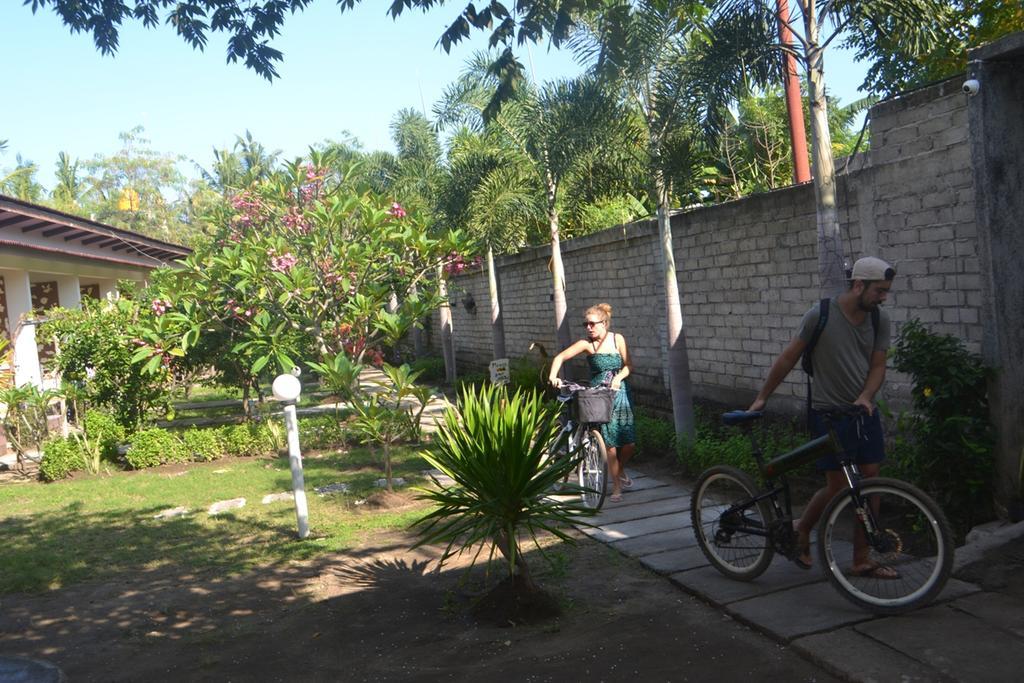 Kiayazo Hotel Gili Trawangan Exterior photo