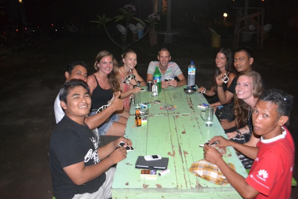 Kiayazo Hotel Gili Trawangan Exterior photo