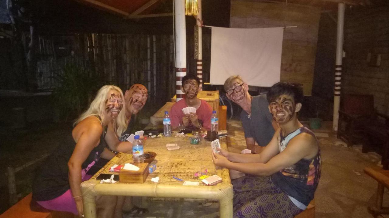 Kiayazo Hotel Gili Trawangan Exterior photo